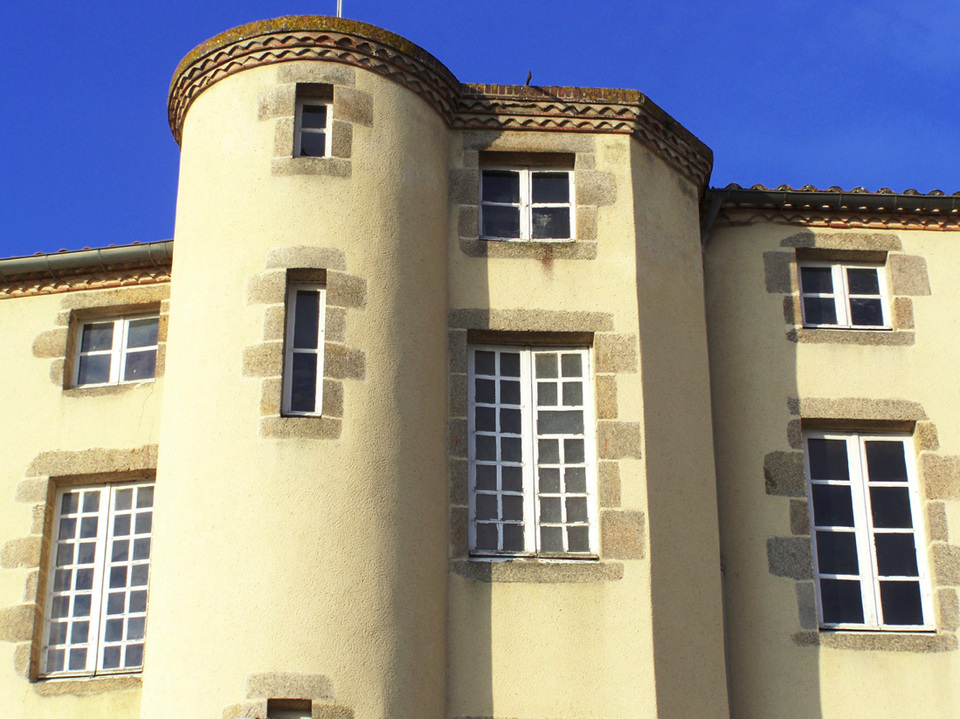 Détail de la façade est de la Maison Supiot