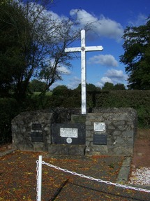 La croix près de Chanteloup-les-Bois