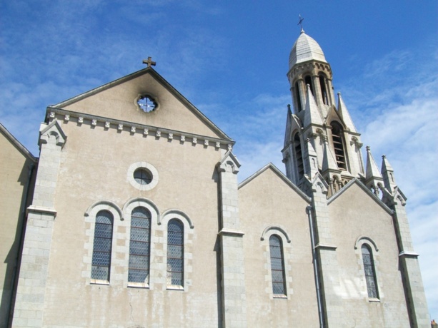 L'église de la Tourlandry au mois d'août 2010