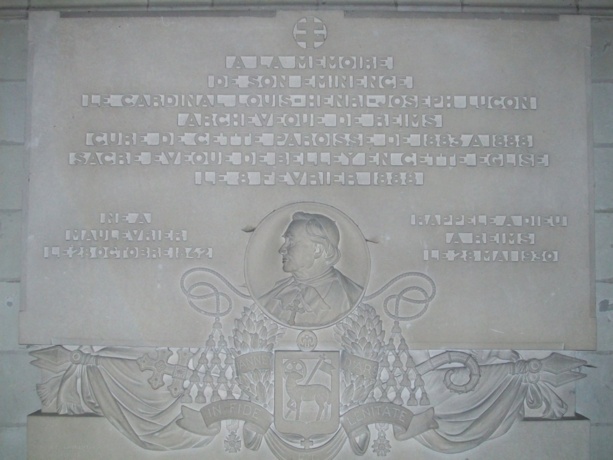 Le monument à la gloire du cardinal Luçon dessiné par Maurice Laurentin- chapelle latérale de l'église Notre-Dame de Cholet